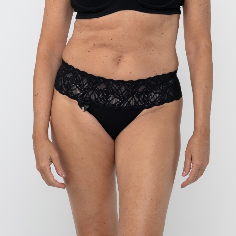Tanga Rendão Preta em Algodão Egípcio