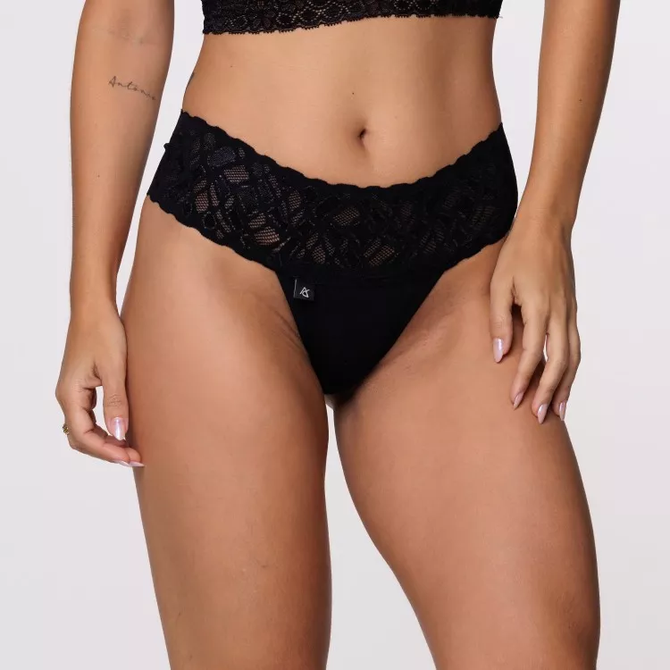 Tanga Rendão Preta em Algodão Egípcio