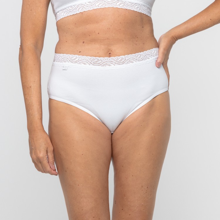Calcinha em Algodão Egípcio Branco com renda na cintura