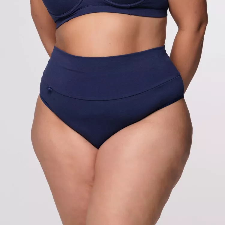 Calcinha Plus Size Cós Super Largo Em Algodão Egípcio na Cor Marinho