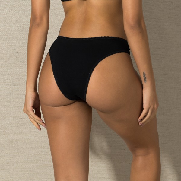 Tanga Básica Biquinho em Algodão Egípcio Preta