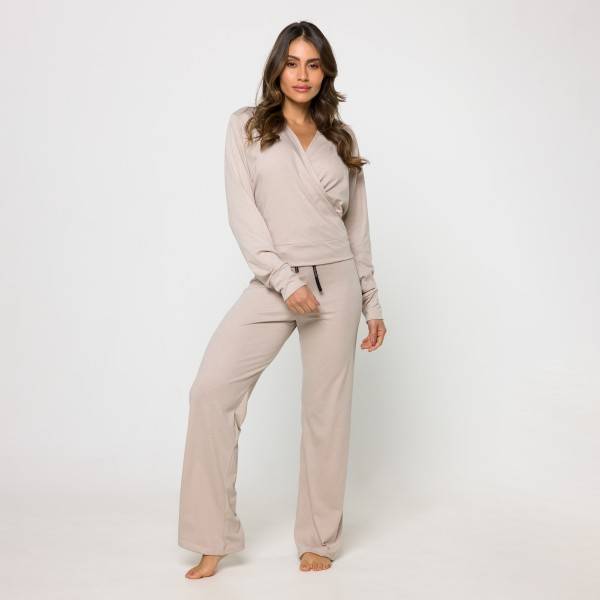 Conjunto Plush Boucle com Bolso e gola com cadarço - Ahavá Store