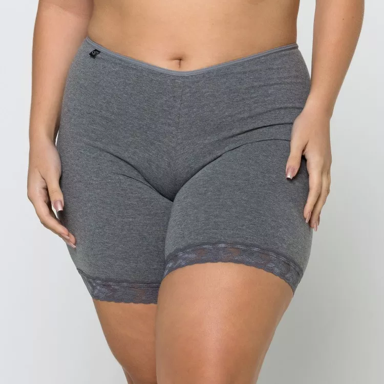 Bermuda Plus Size em Algodão Egípcio com Renda na cor Cinza Escura