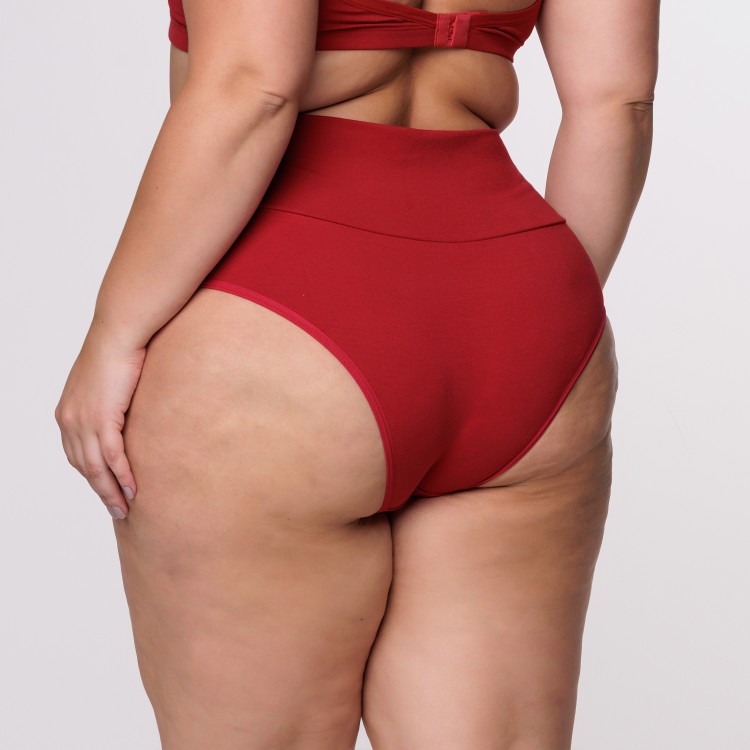Calcinha Plus Size Cós Super Largo Em Algodão Egípcio na Cor Rubi