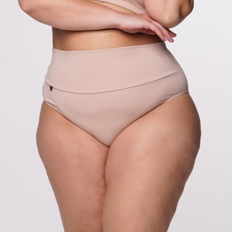 Calcinha Plus Size Cós Super Largo Em Algodão Egípcio na Cor Areia